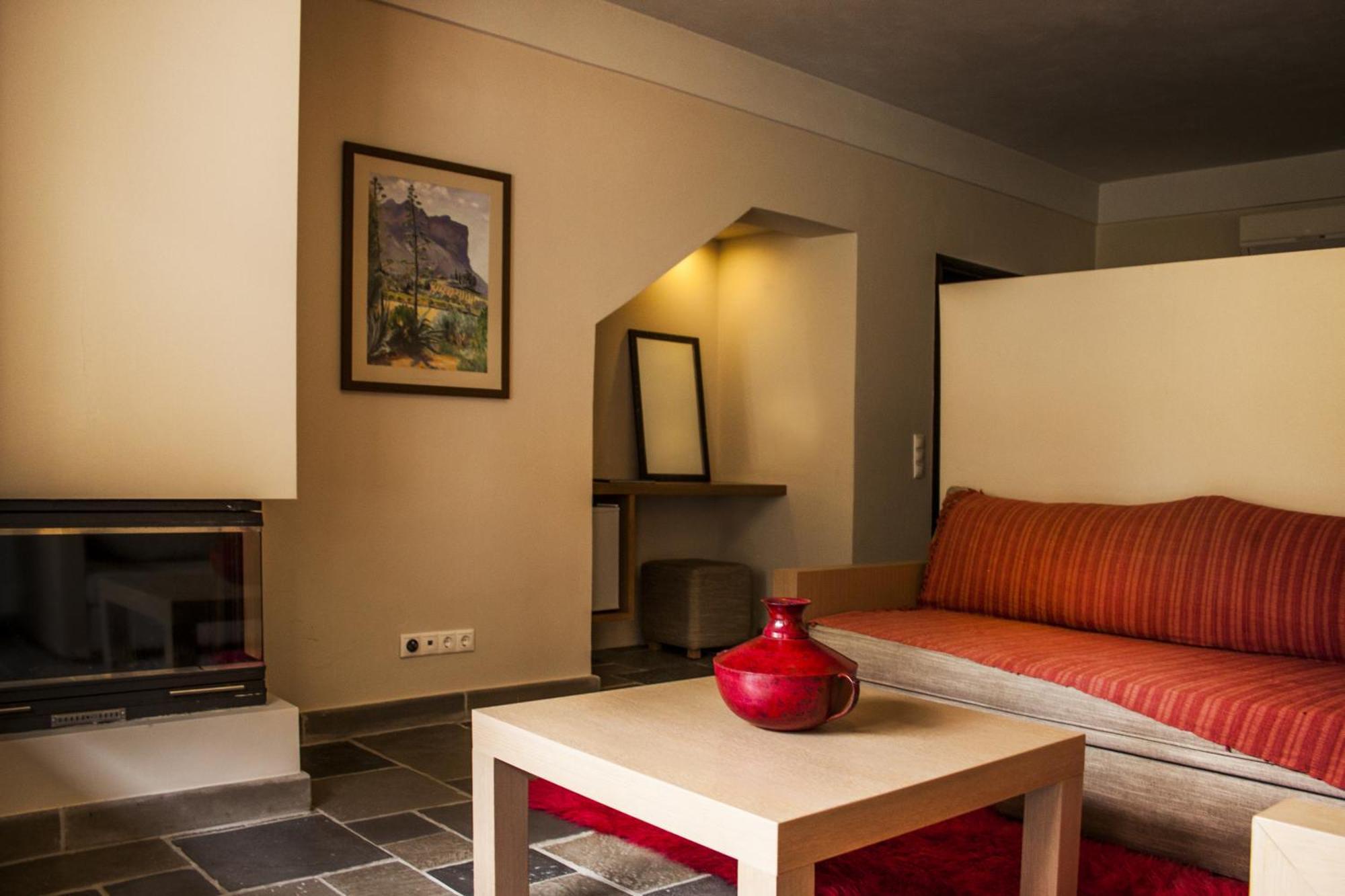 Guesthouse Vasiliki Steni Dhirfios Exterior photo
